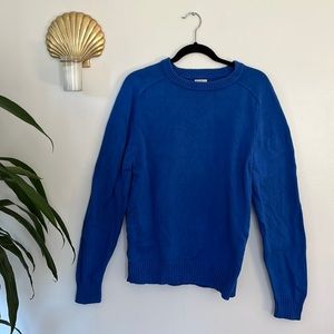 Royal blue men’s pullover sweater